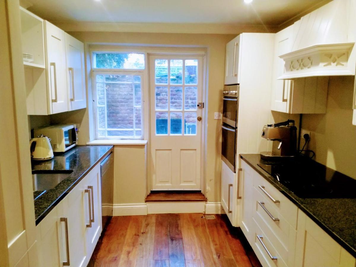 Appartamento Elegant & Spacious Parkside 2-bedroom 2-bathroom Flat In Period Building On Blackheath Common - Private Entrance, Great Greenwich Location, Easy For O2 Arena And City! *